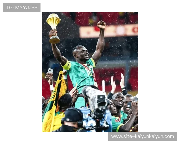 法国总统马克龙祝贺塞内加尔非洲杯夺冠